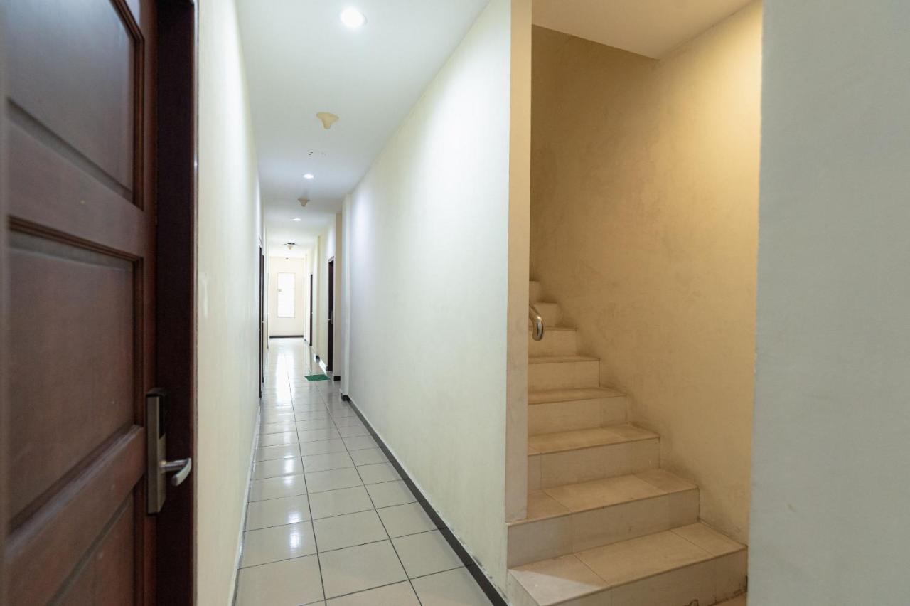 Reddoorz At Nagoya Indah Batam Hotel Екстериор снимка